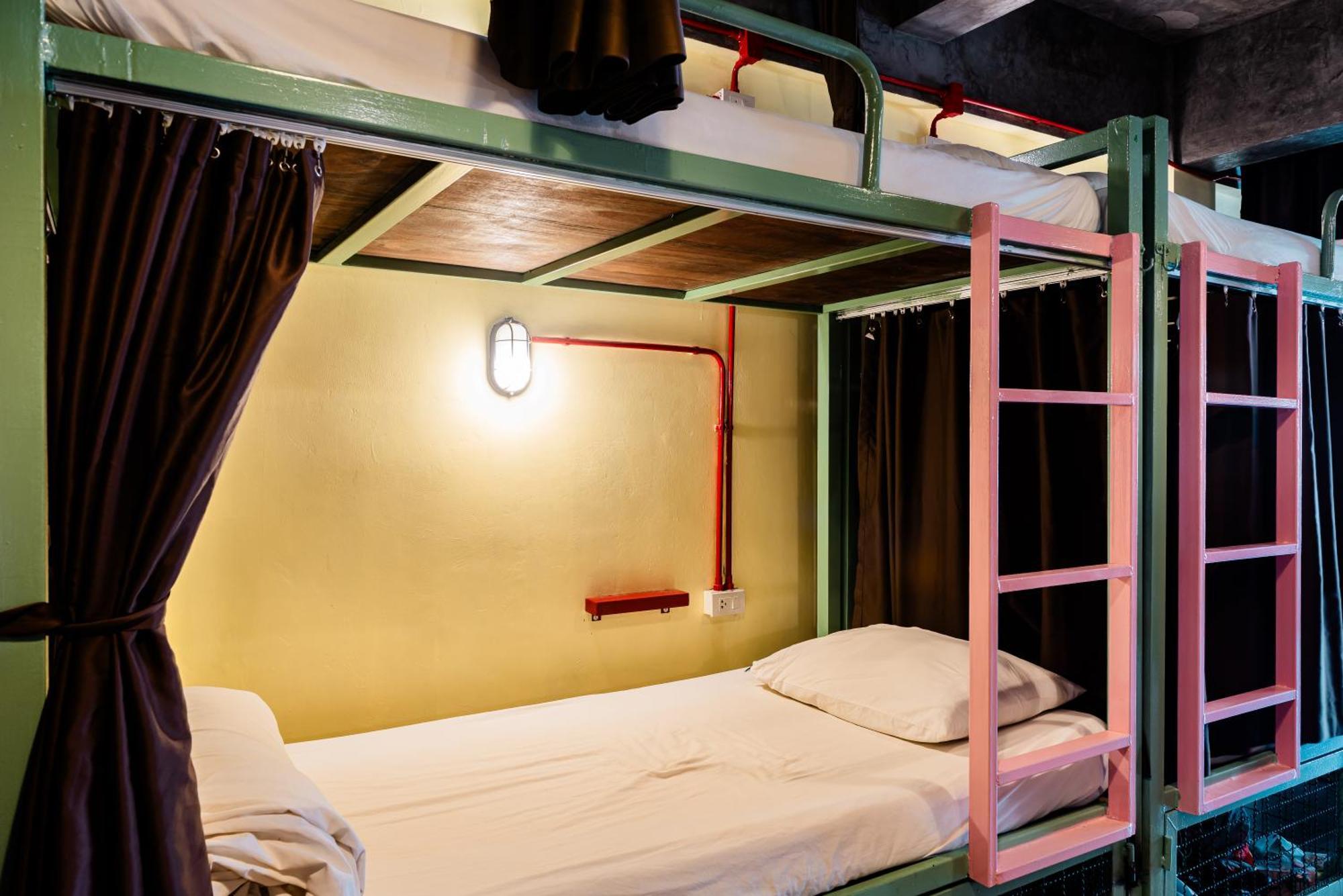 Sleeper Hostel Ao Nang Exterior photo