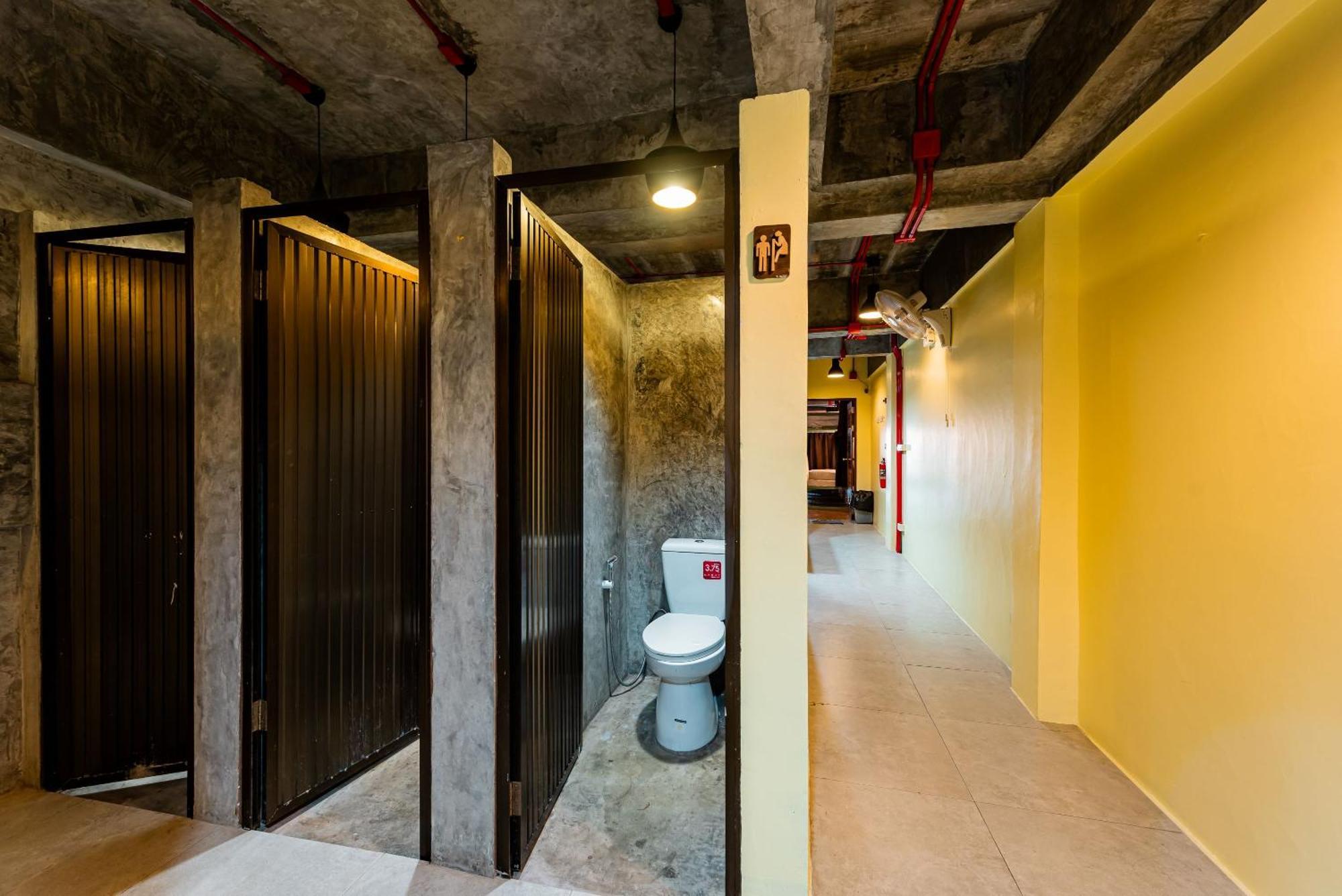 Sleeper Hostel Ao Nang Exterior photo