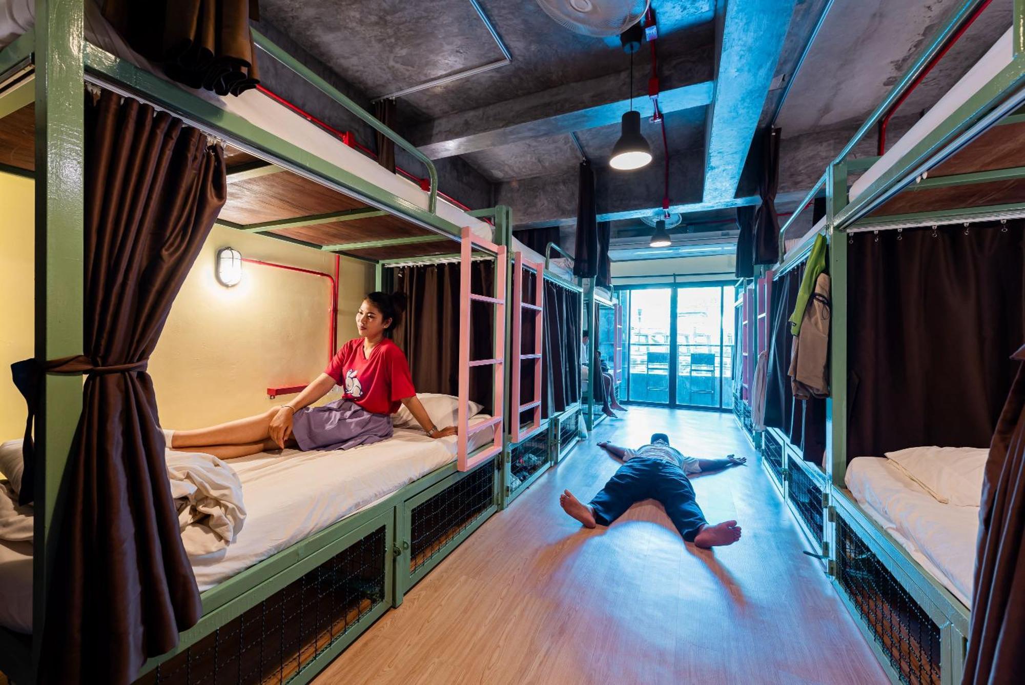 Sleeper Hostel Ao Nang Exterior photo