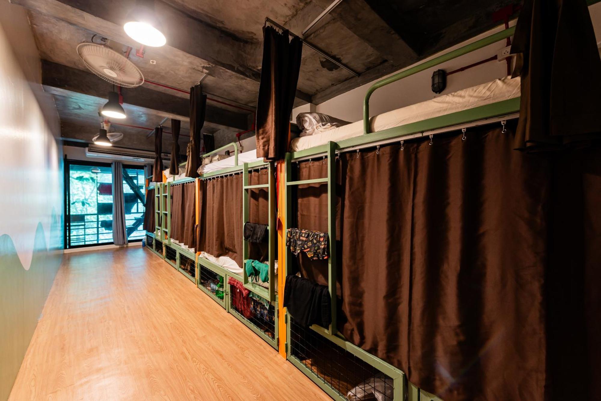 Sleeper Hostel Ao Nang Room photo
