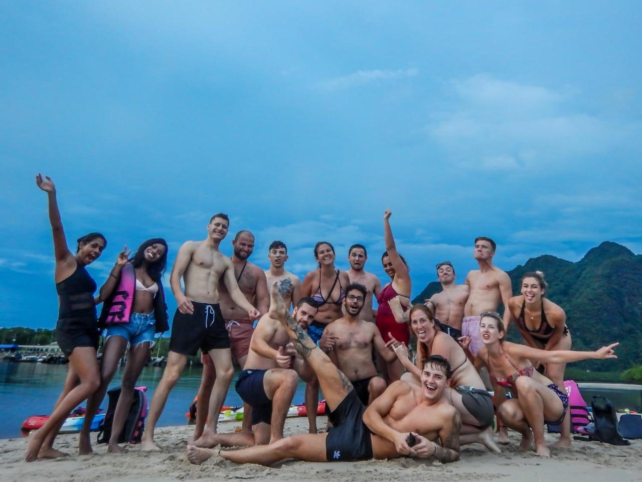 Sleeper Hostel Ao Nang Exterior photo